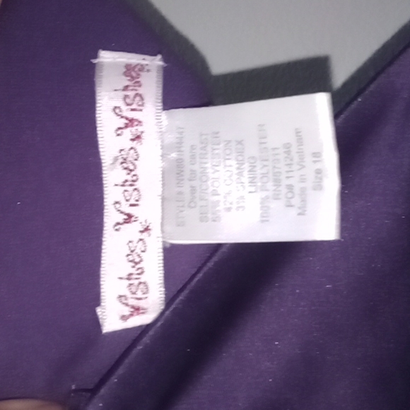 Dress - Picture 3 of 3